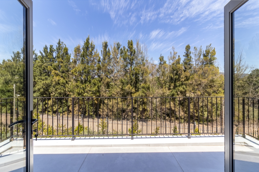 4 Bedroom Property for Sale in Pearl Valley at Val de Vie Western Cape